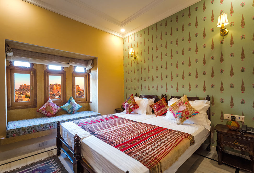 Fort View Room